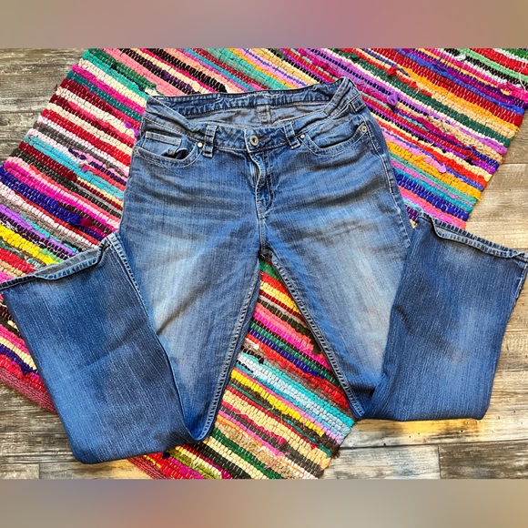 Cheryl Crow Bootheel Trading Company Fontana low rise bootcut blue jeans • 30 - Picture 13 of 16